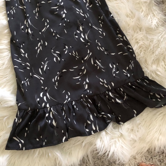 Saltwater Luxe Silky Dress S Darkest Grey with Feather Pattern - Picture 9 of 16